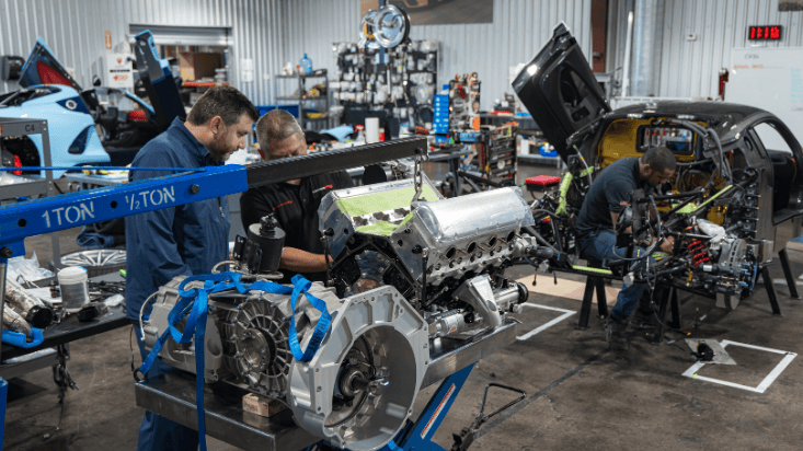 Engineering Hennessey Venom 5 engine and gears - mechanics